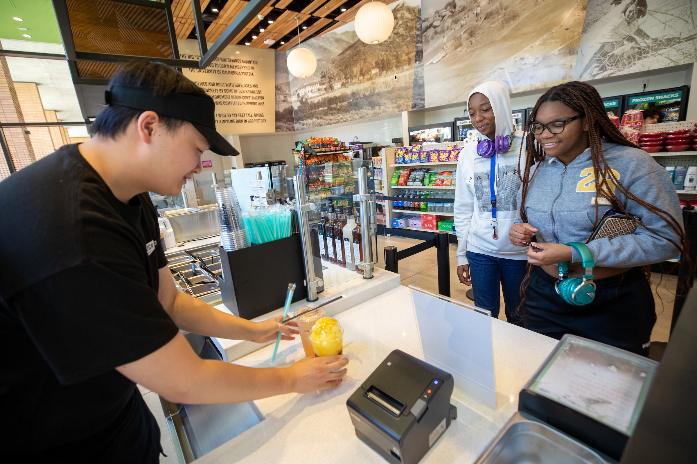 UCR S Market At North District Is Now Serving Lollicup Boba Tea   2022 11 03 Boba 3 